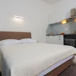 Maris Kastel Stari