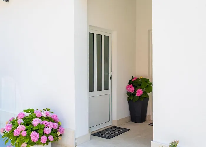 Maris Apartment Kaštel Stari